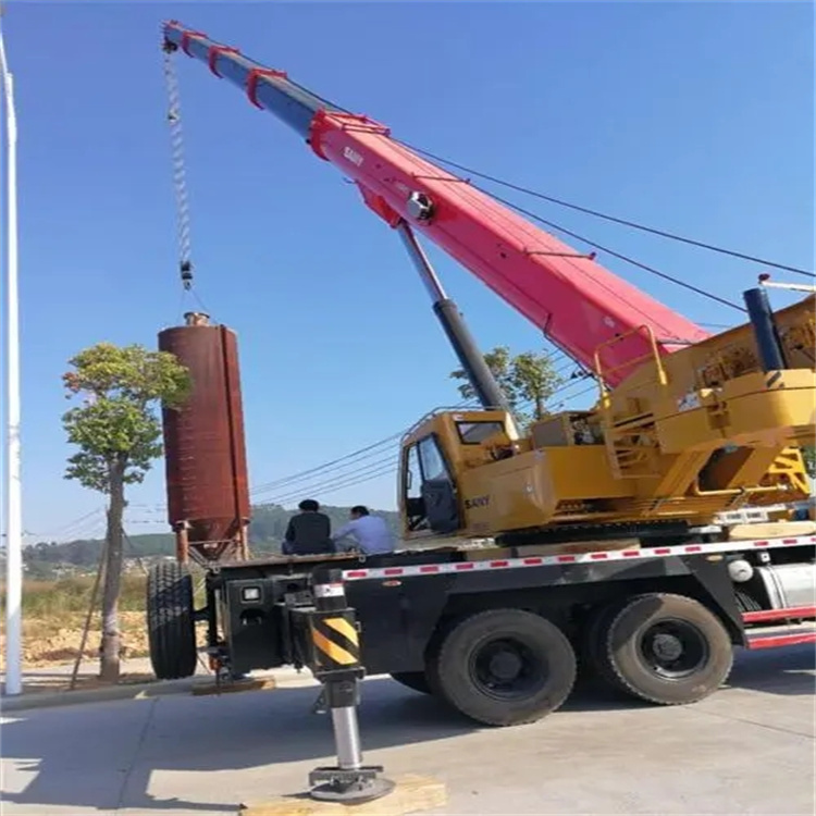 重庆专业吊车租赁多少钱