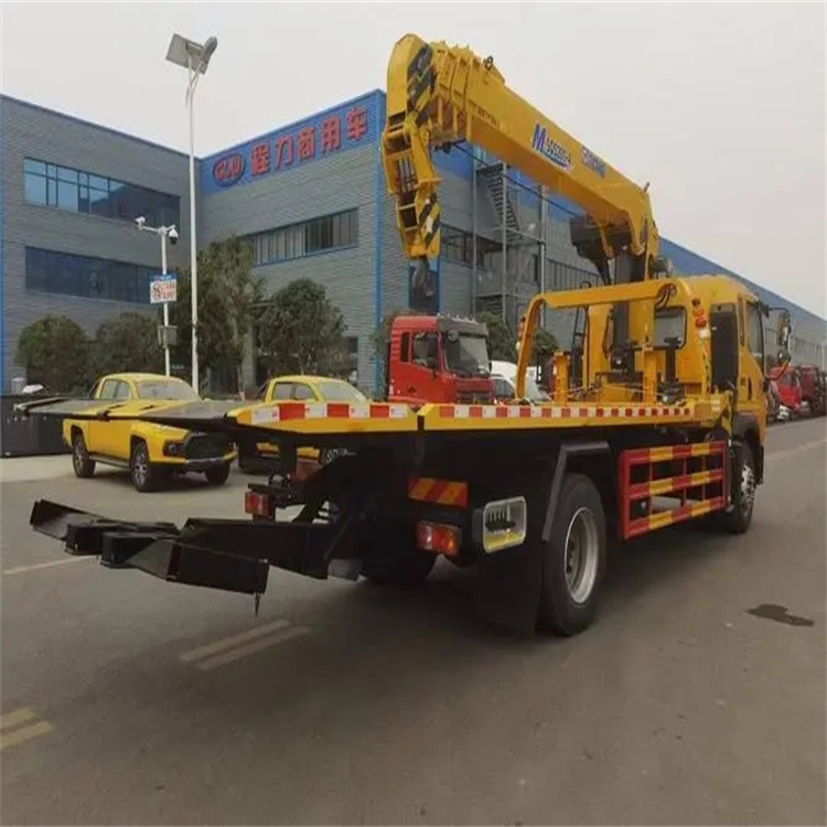 重庆附近小随车吊出租电话，轻松解决搬运烦恼