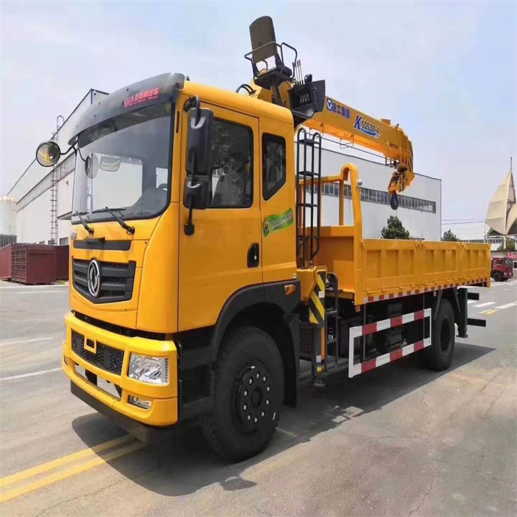 重庆附近找一辆随车吊出租