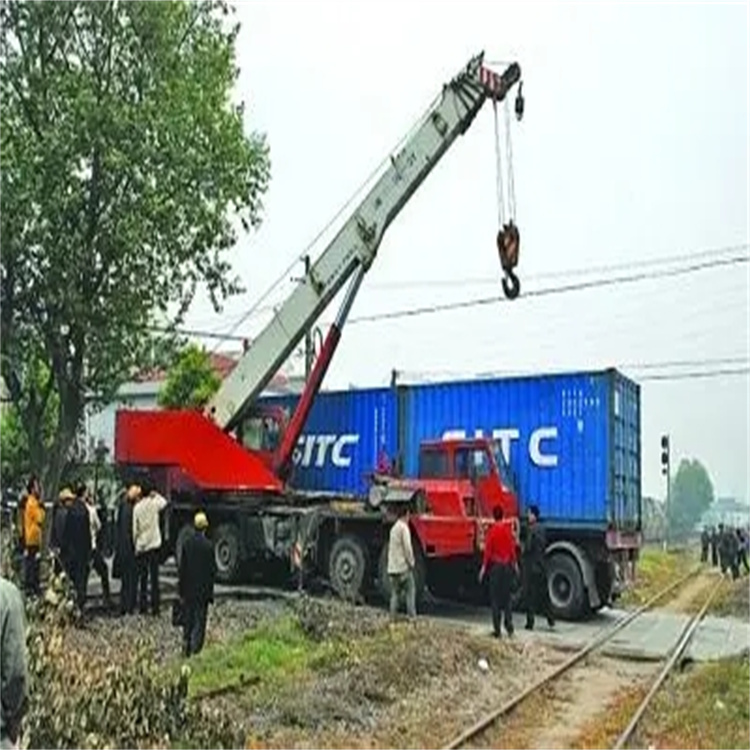 重庆如何快速找到附近的吊车救援公司