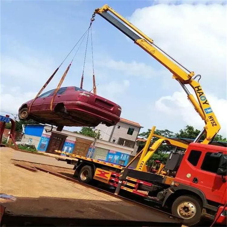 重庆吊车吊汽车的正确方法